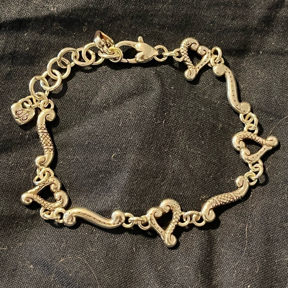 Brighton Vintage Statement Tuscan Etched Silver Heart Pendant Links Bracelet - Picture 5 of 5